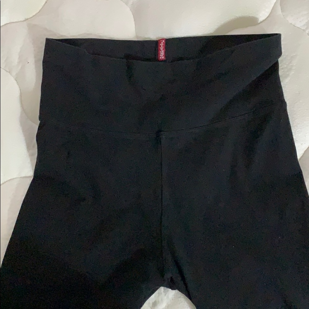 Hard Tail Cropped Flare Yoga Pants